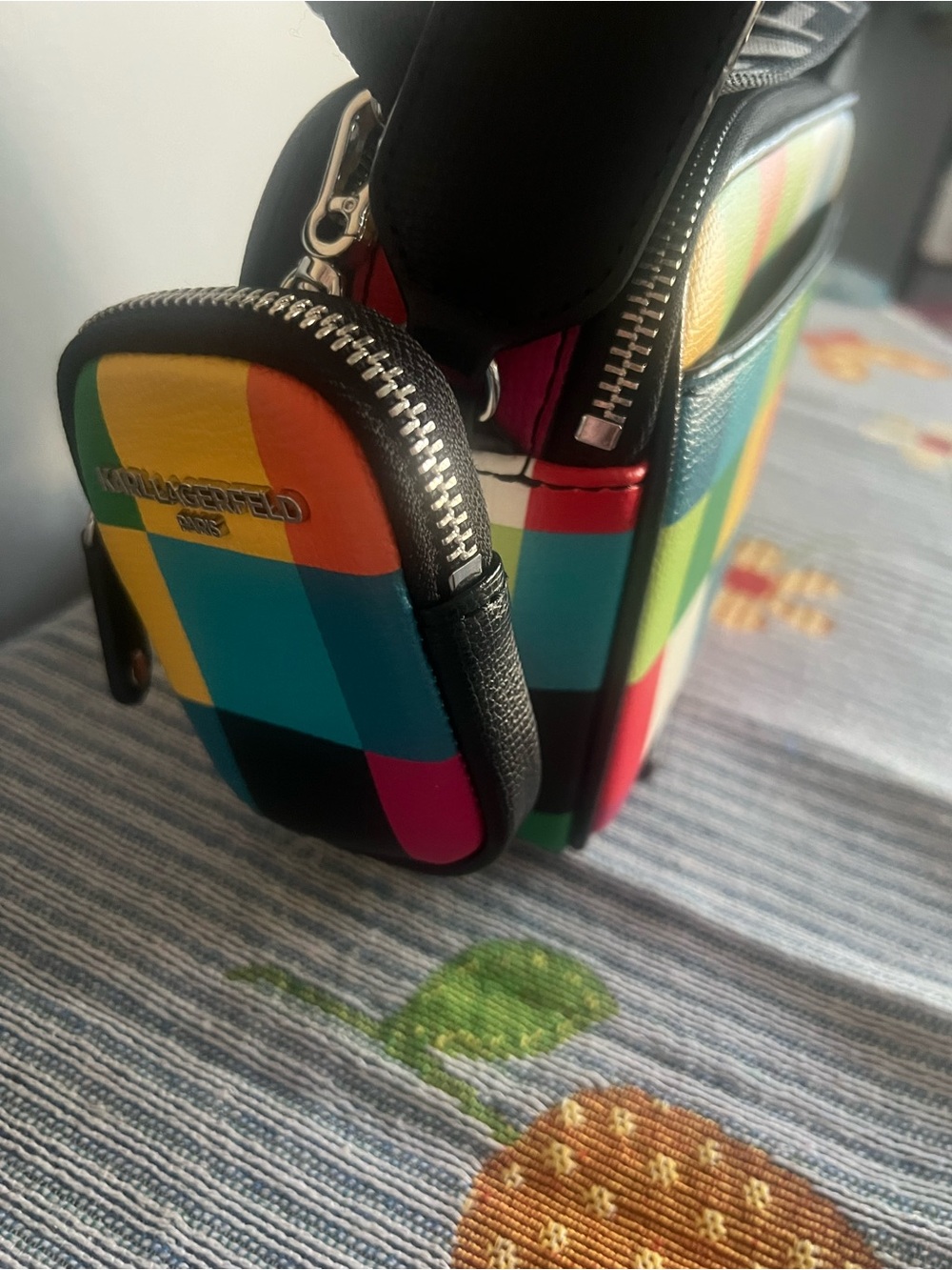 KARL LAGERFELD PARIS Maybelle Camera Crossbody Bag Multicolor Check Combo EUC - Picture 11 of 12